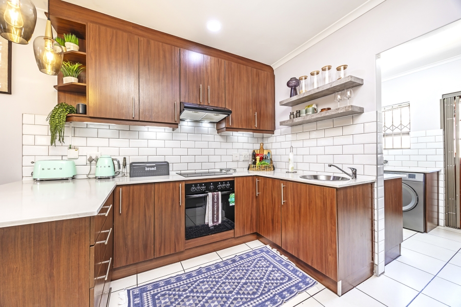 3 Bedroom Property for Sale in Jakarandas Western Cape